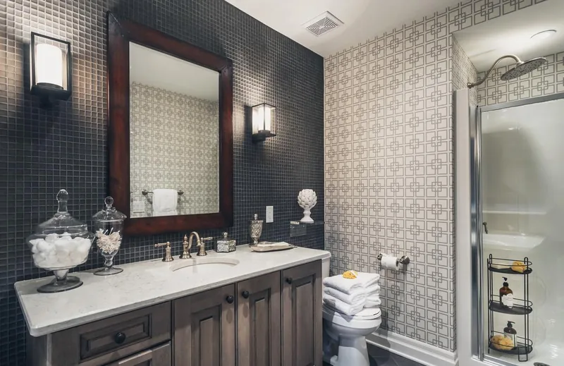 Ensuite vanity